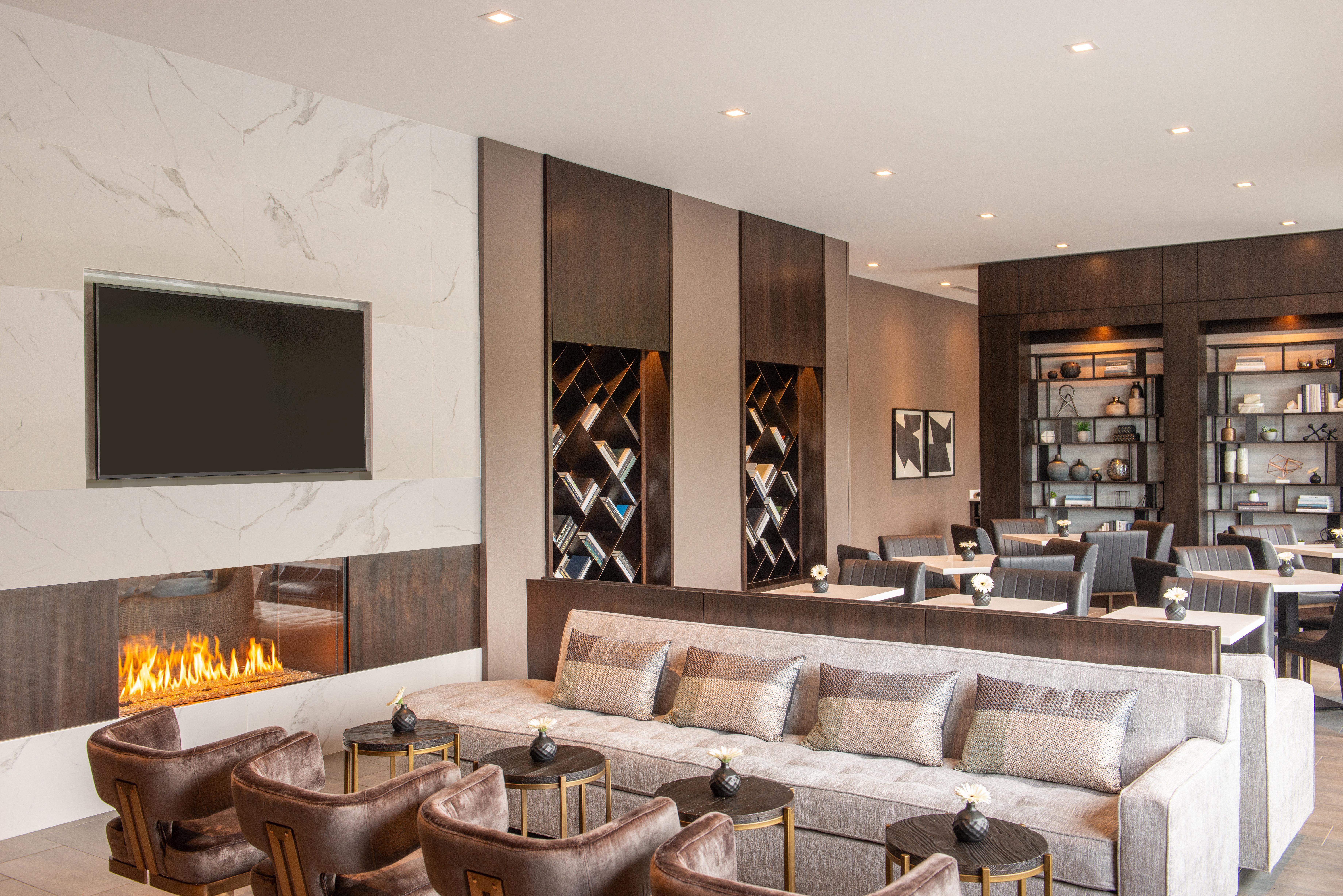 Holiday Inn Boston Logan Airport - Chelsea By Ihg Buitenkant foto