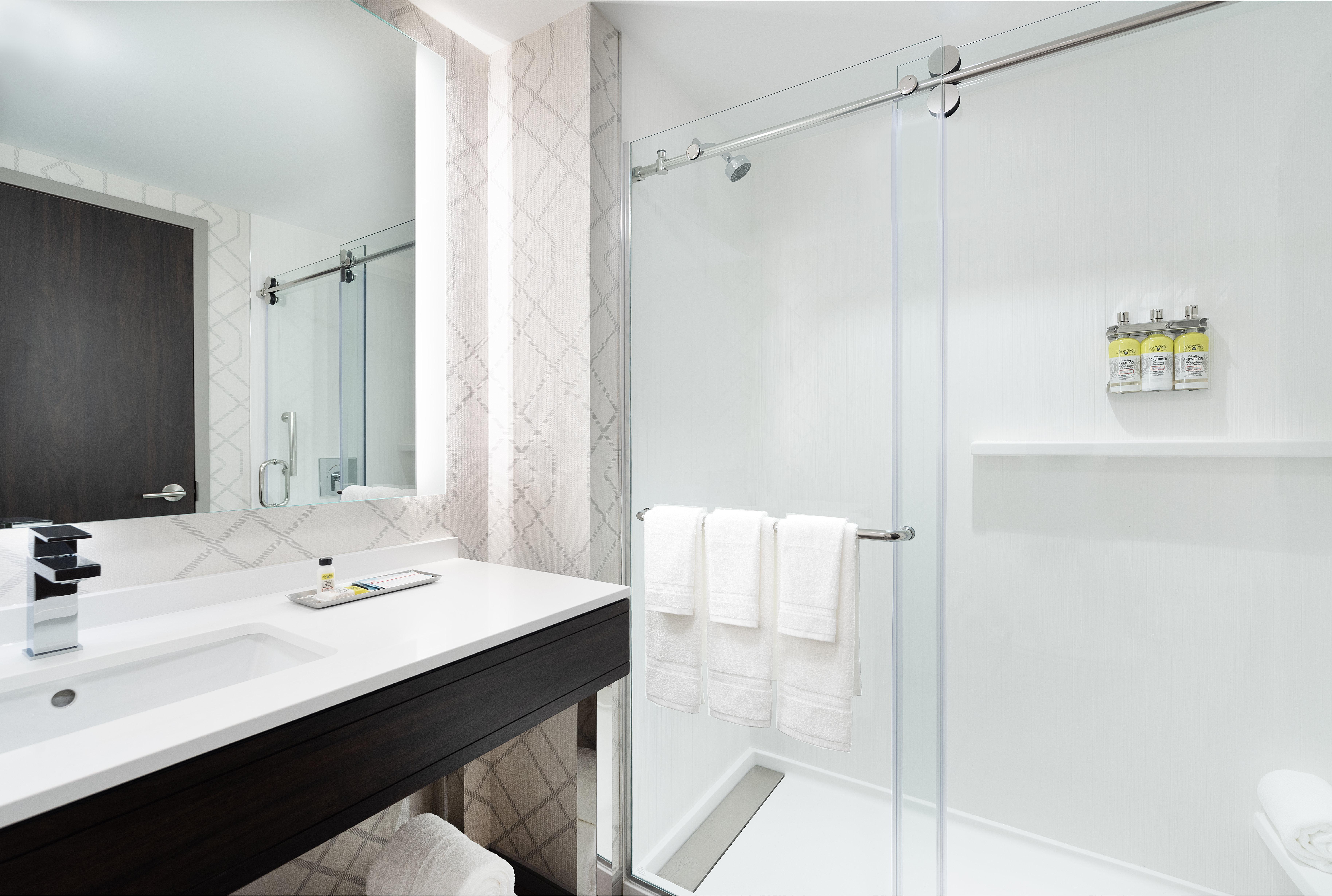 Holiday Inn Boston Logan Airport - Chelsea By Ihg Buitenkant foto