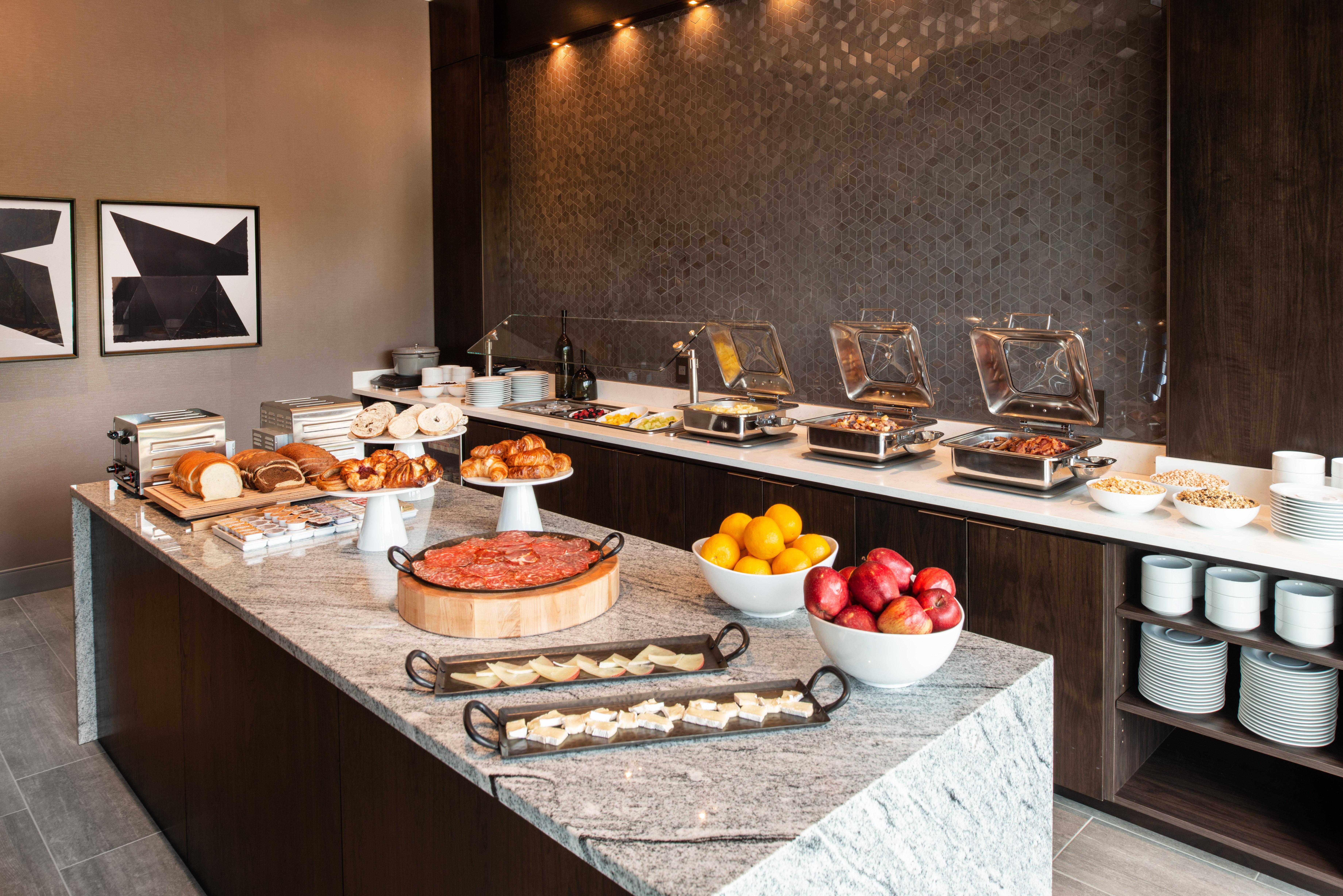 Holiday Inn Boston Logan Airport - Chelsea By Ihg Buitenkant foto
