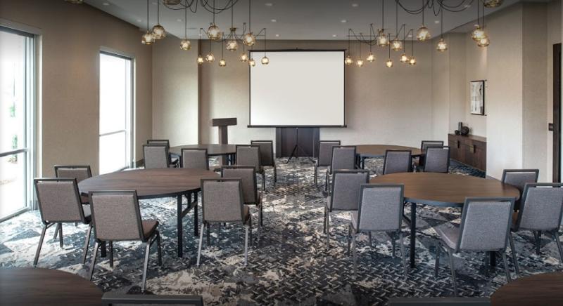 Holiday Inn Boston Logan Airport - Chelsea By Ihg Buitenkant foto